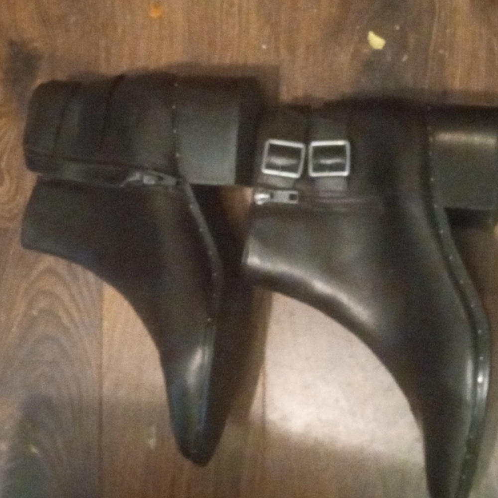 Ankle boots